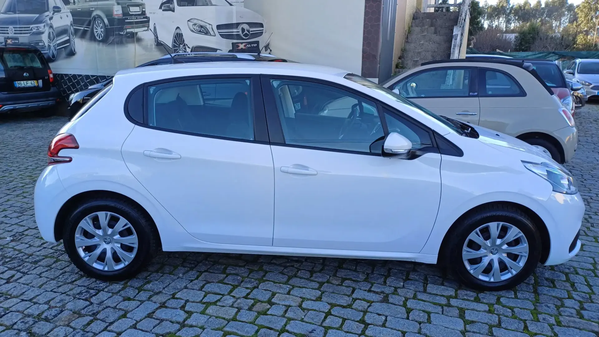 Peugeot 208 1.2 PureTech Active 8