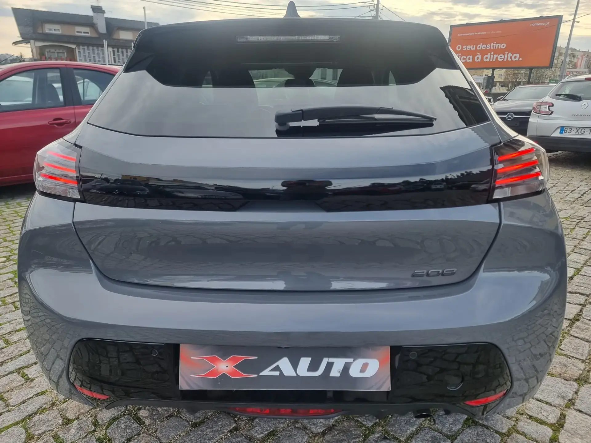 Peugeot 208 1.2 PureTech Allure 5