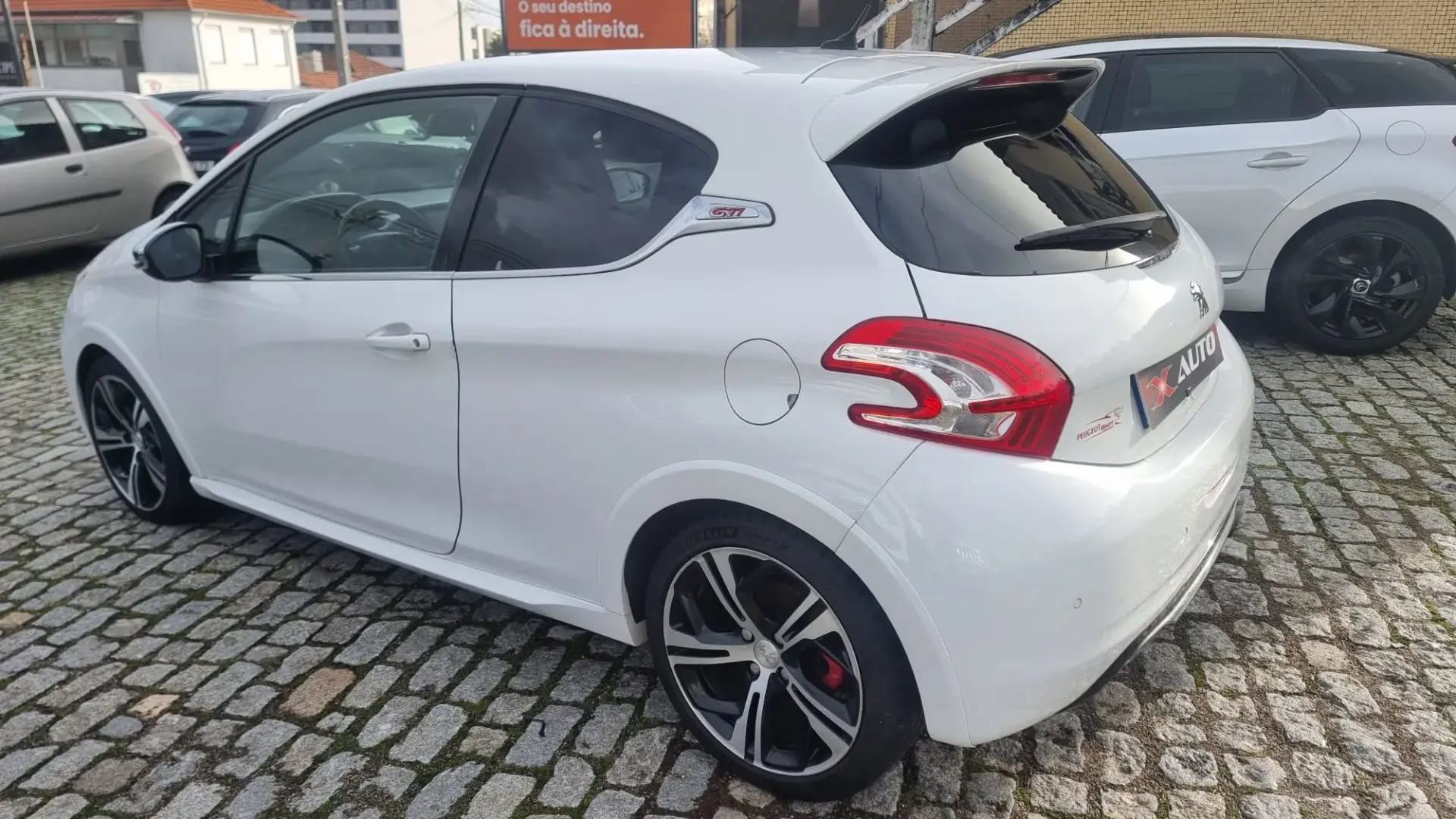 Peugeot 208 1.6 THP GTi 3