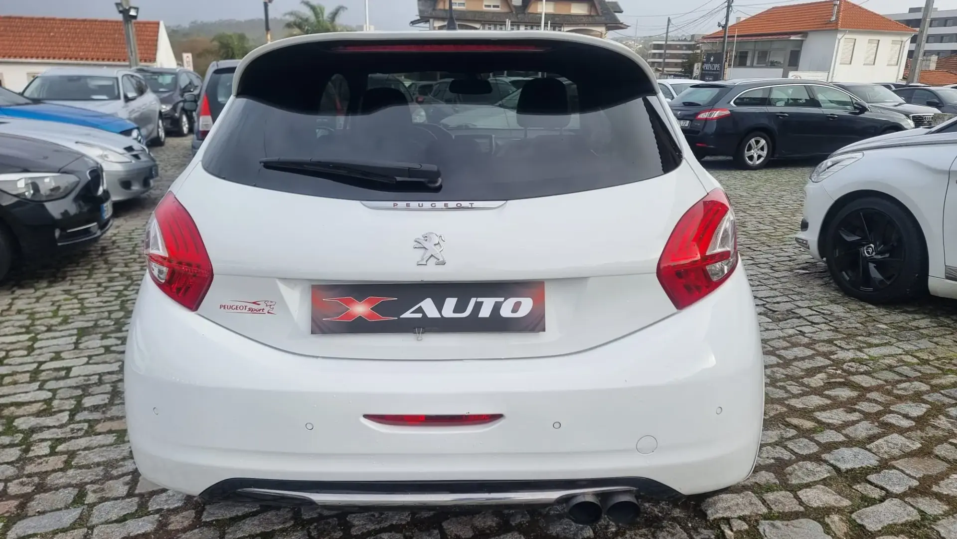 Peugeot 208 1.6 THP GTi 6