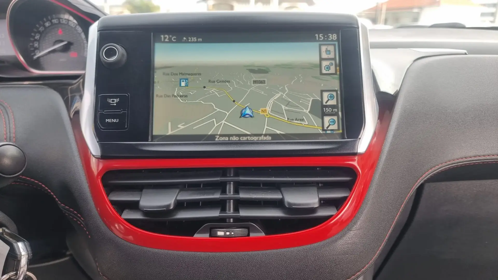 Peugeot 208 1.6 THP GTi 11