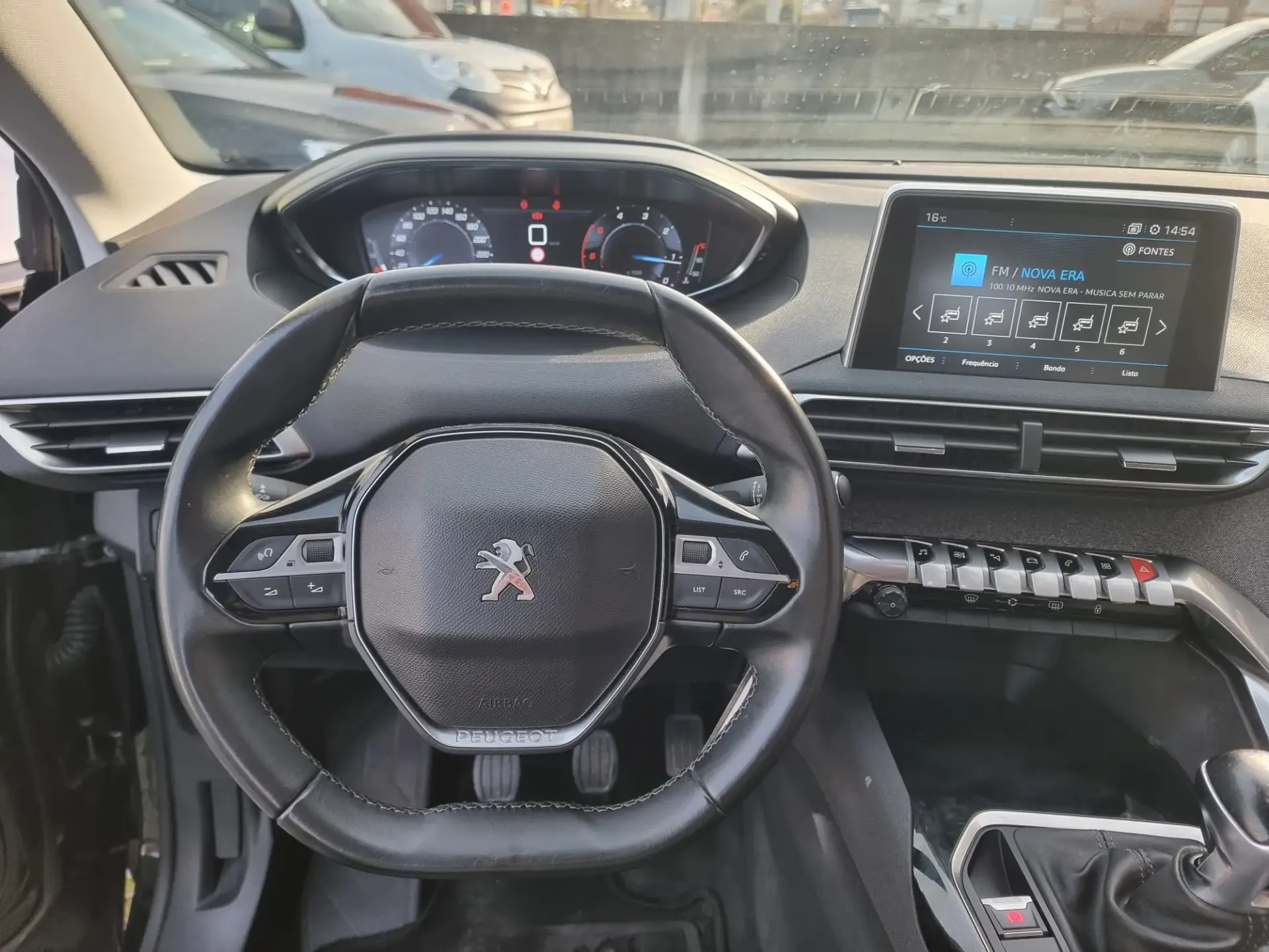 Peugeot 5008 1.5 BlueHDi Allure 12