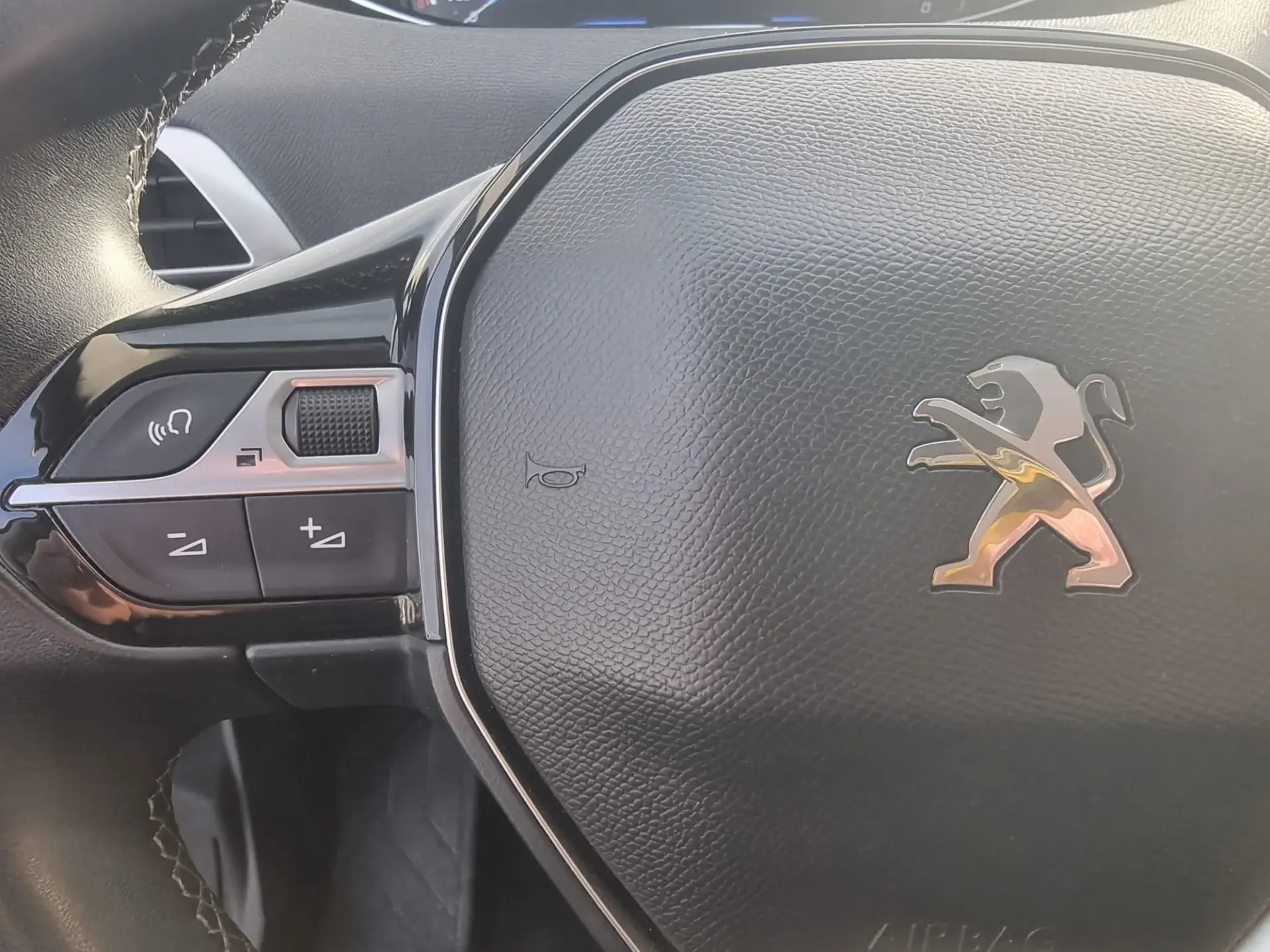 Peugeot 5008 1.5 BlueHDi Allure 18