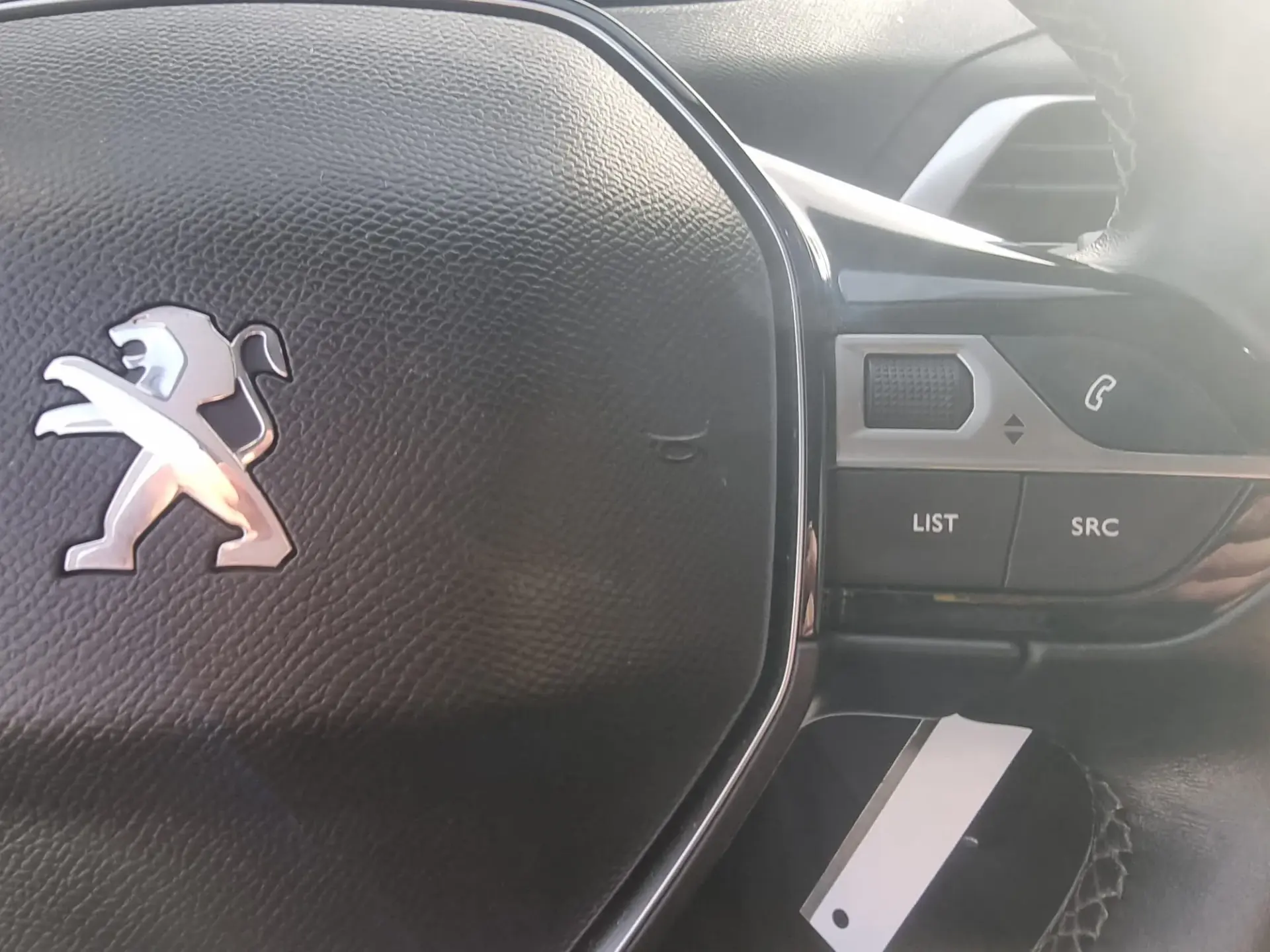 Peugeot 5008 1.5 BlueHDi Allure 19