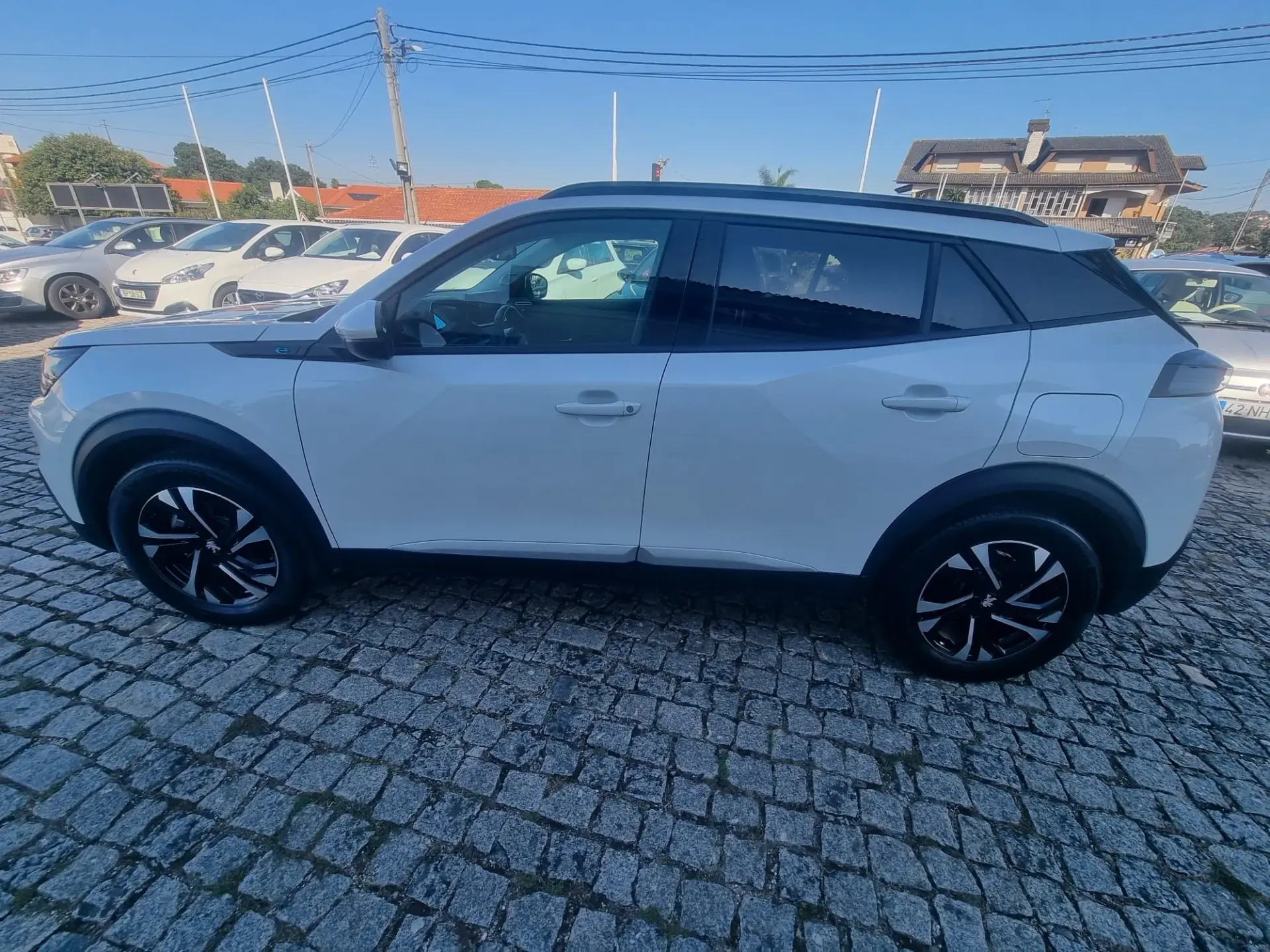 Peugeot e-2008 50 kWh Allure Pack 7