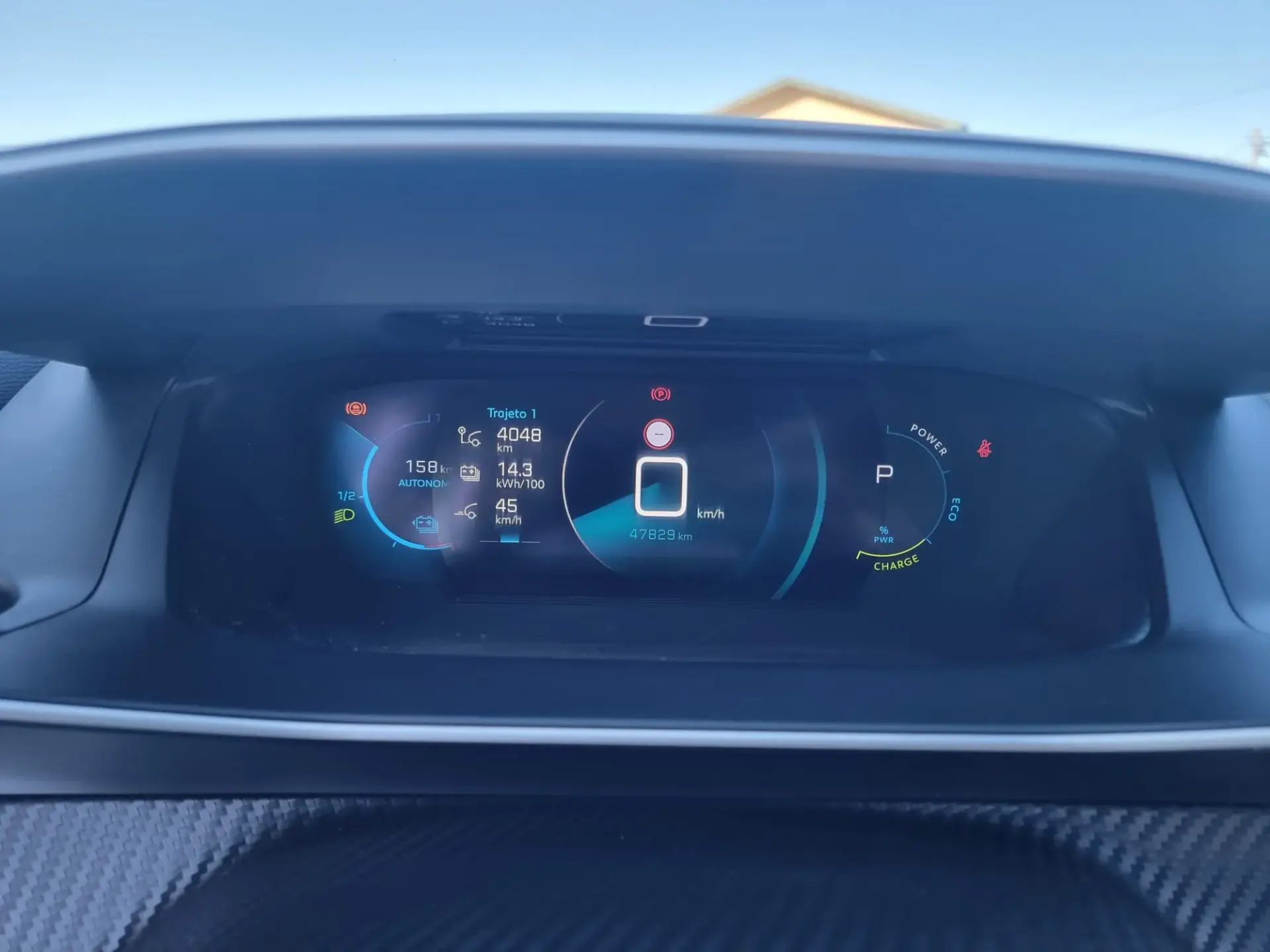 Peugeot e-2008 50 kWh Allure Pack 13