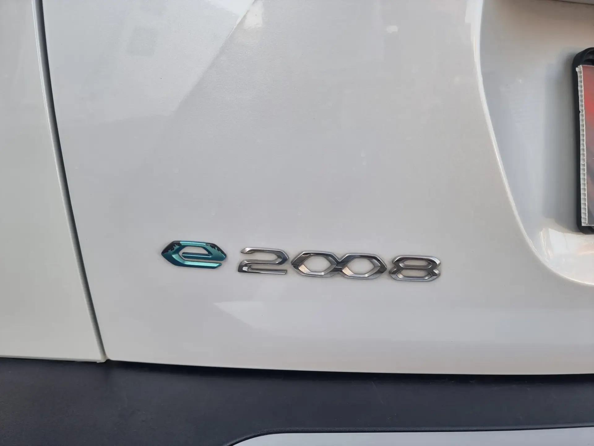 Peugeot e-2008 50 kWh Allure Pack 35