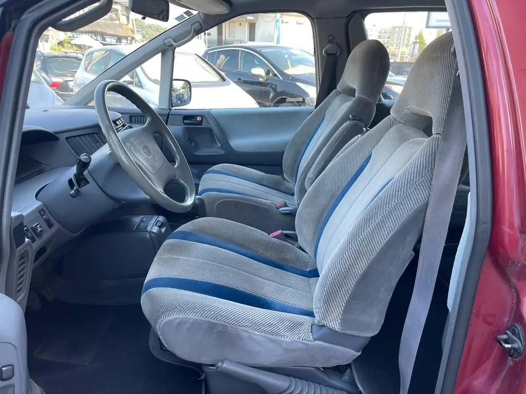 Toyota Previa 2.4 i + GPL Limeted Edition 11