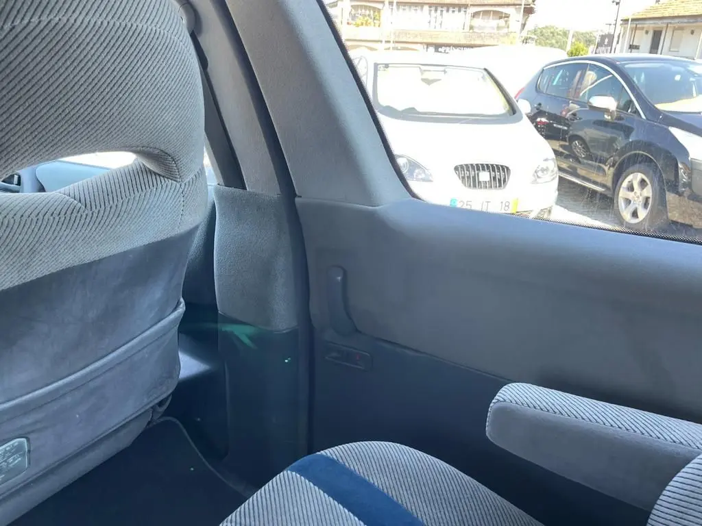 Toyota Previa 2.4 i + GPL Limeted Edition 19