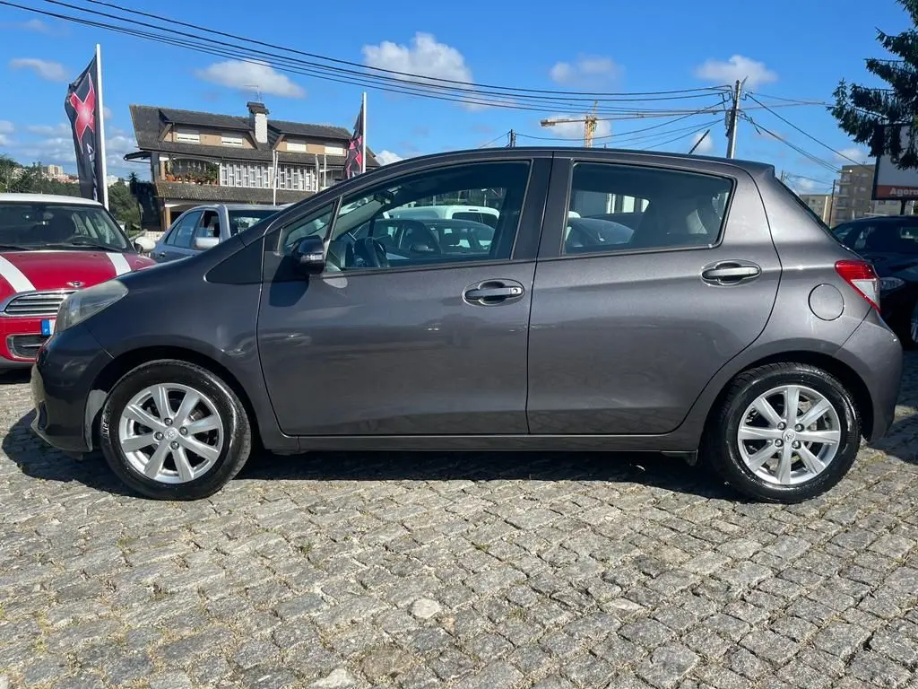 Toyota Yaris 1.0 VVT-i Comfort 8