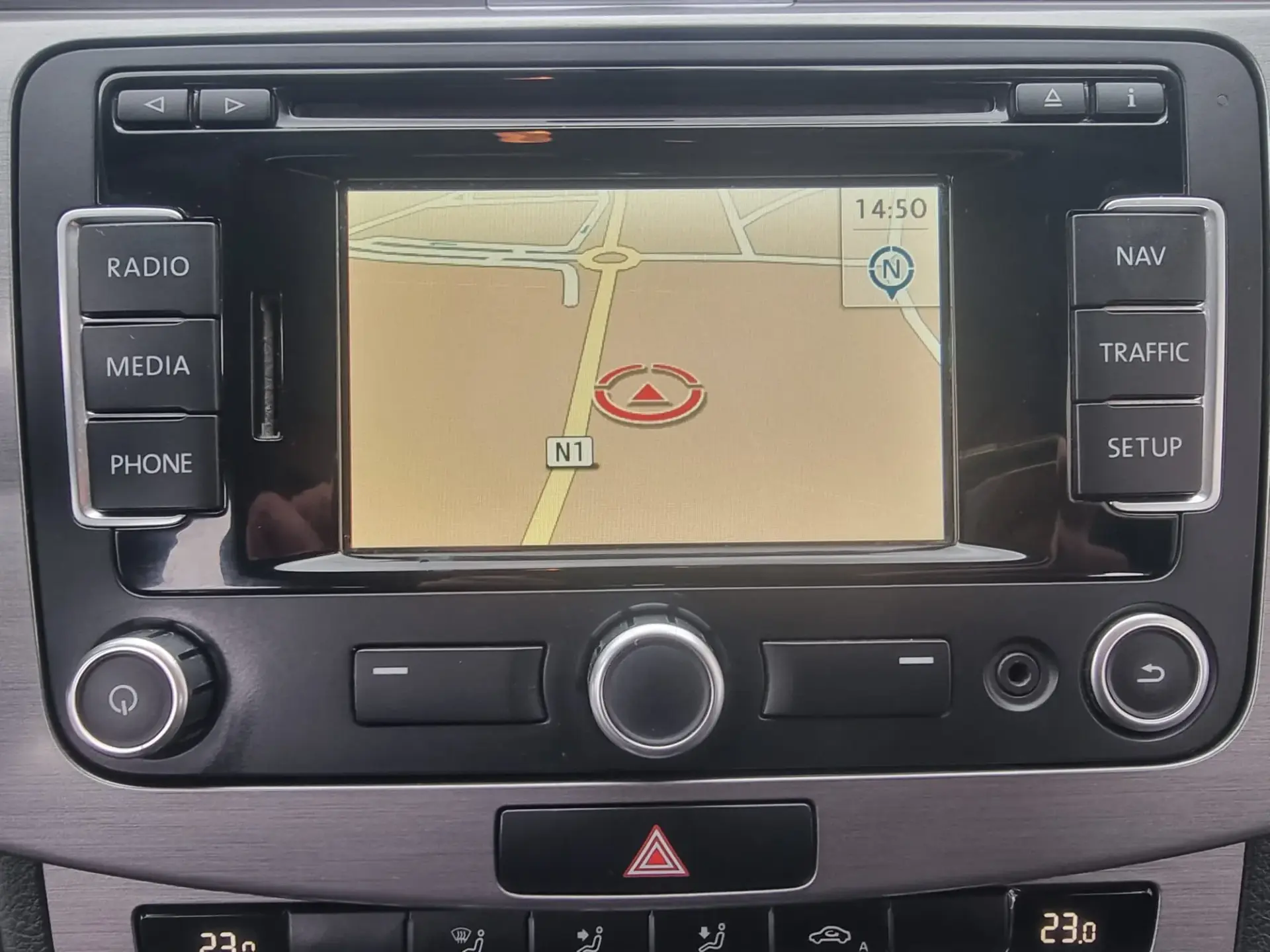 Volkswagen Passat Variant 1.6 TDi BlueMotion 10