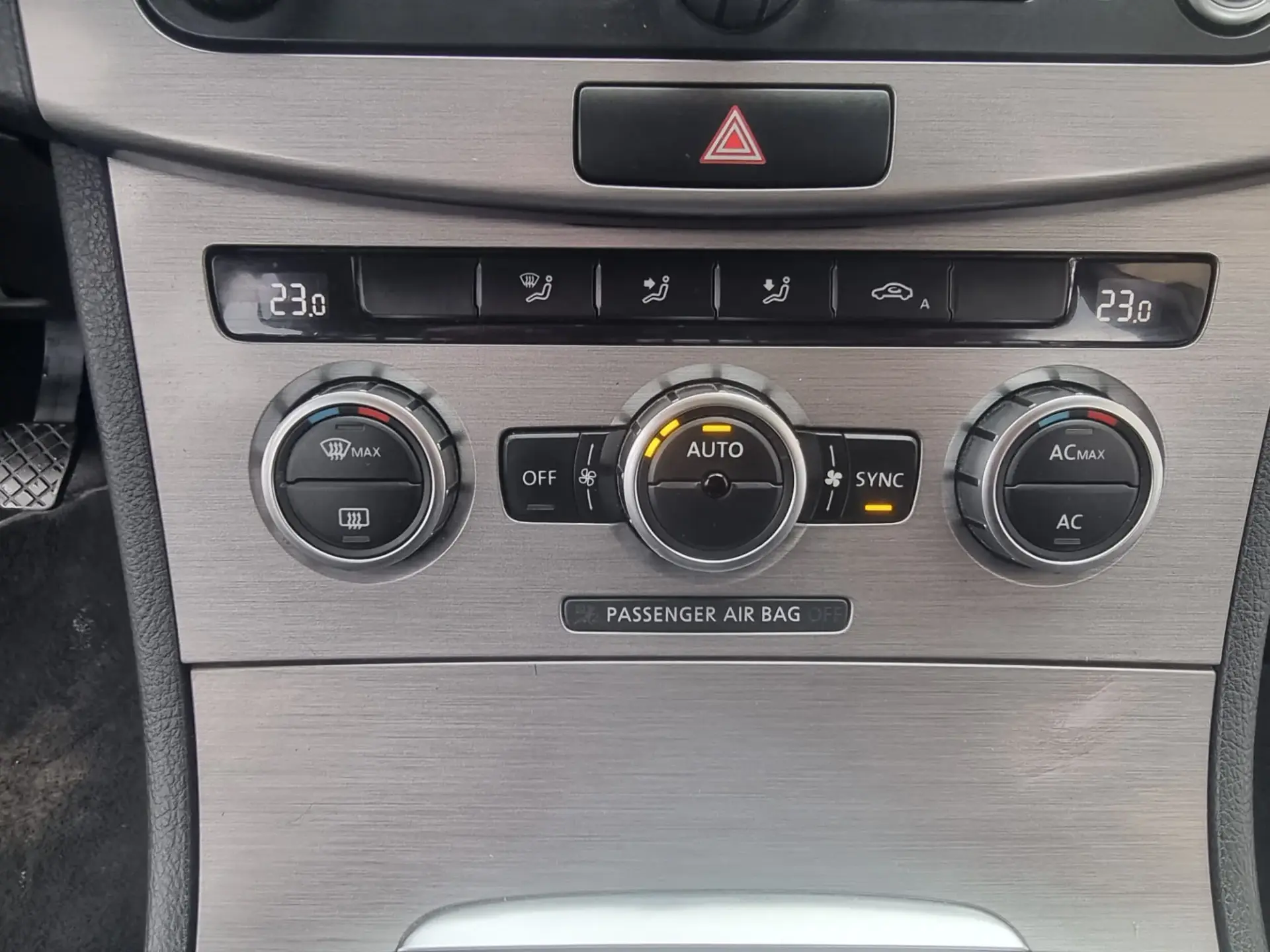 Volkswagen Passat Variant 1.6 TDi BlueMotion 14