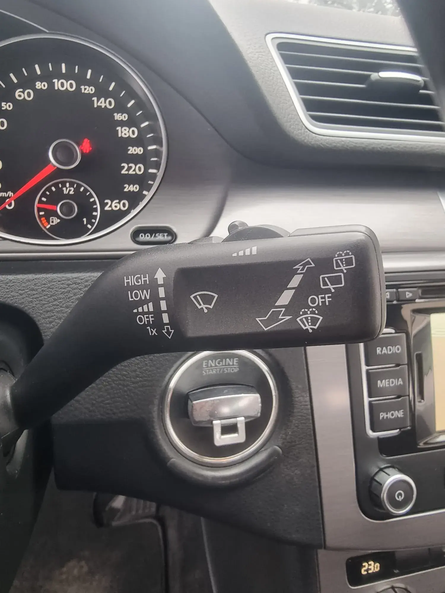 Volkswagen Passat Variant 1.6 TDi BlueMotion 22