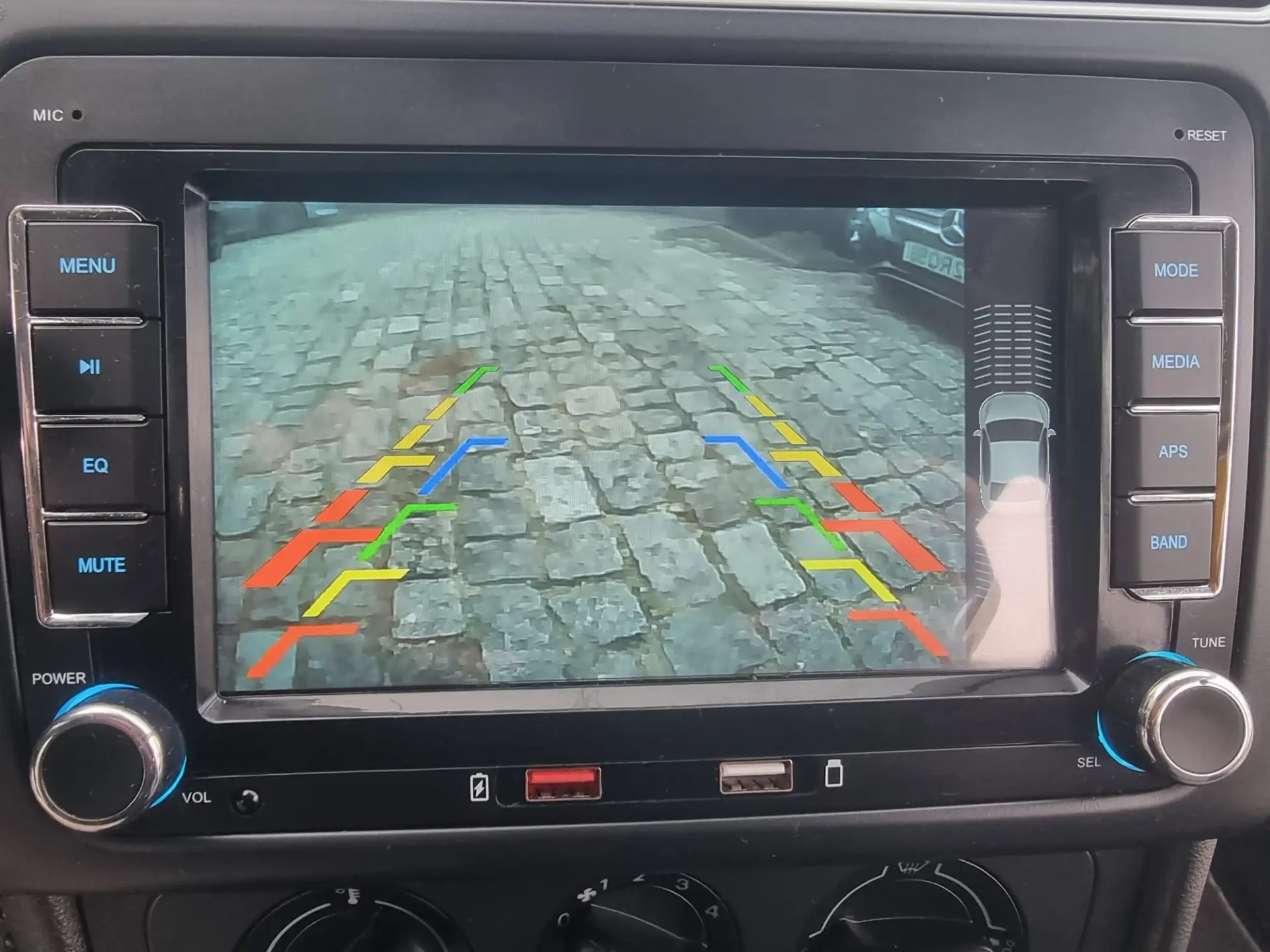 Volkswagen Polo 1.2 TDi Confortline 13