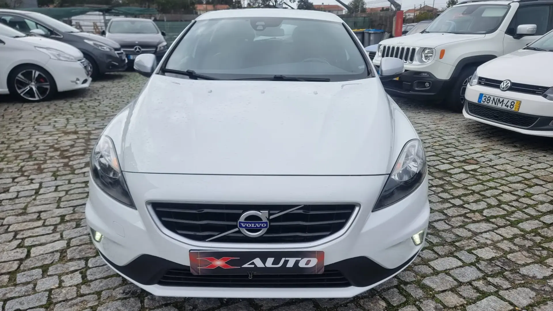 Volvo V40 2.0 D2 R-Design 5