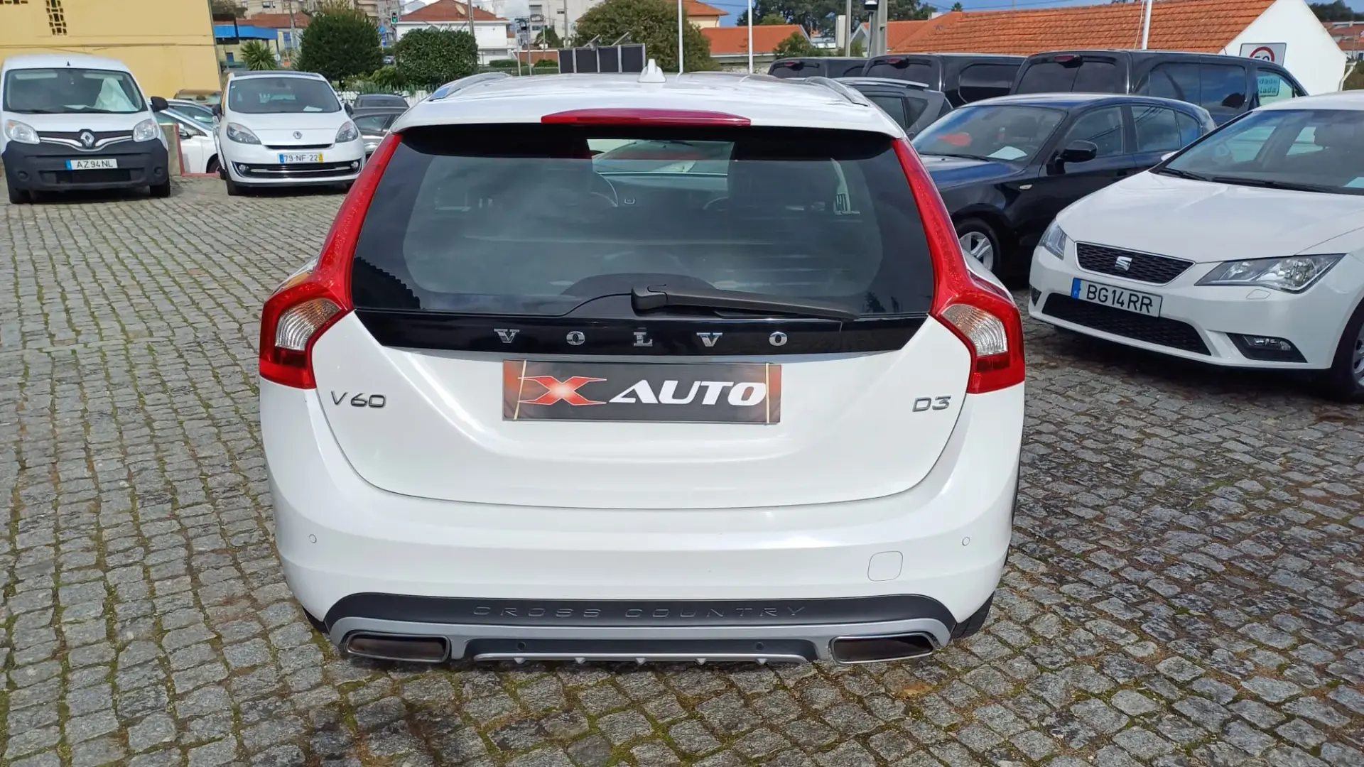 Volvo V60 Cross Country 2.0 D3 Summum 6