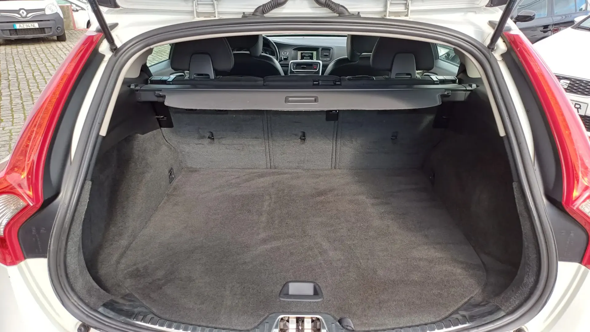 Volvo V60 Cross Country 2.0 D3 Summum 21