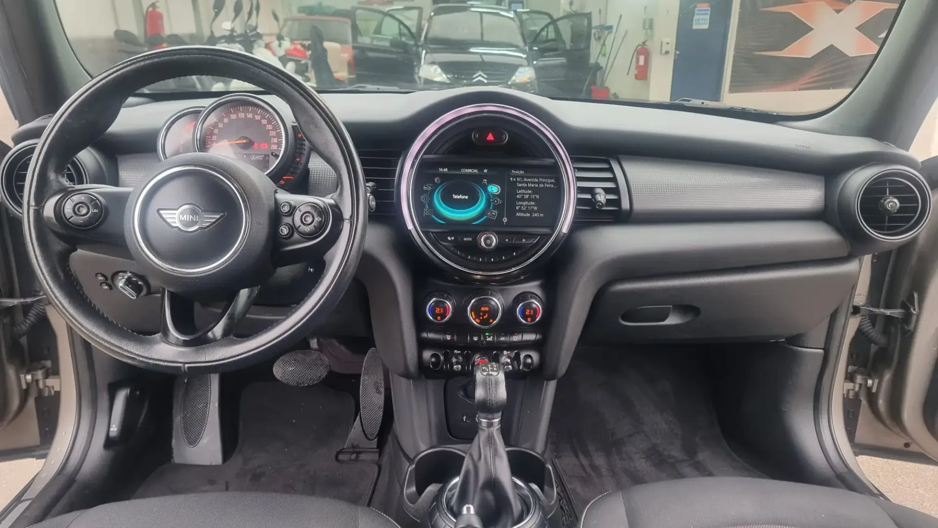 MINI 5 Portas Cooper D Auto 7