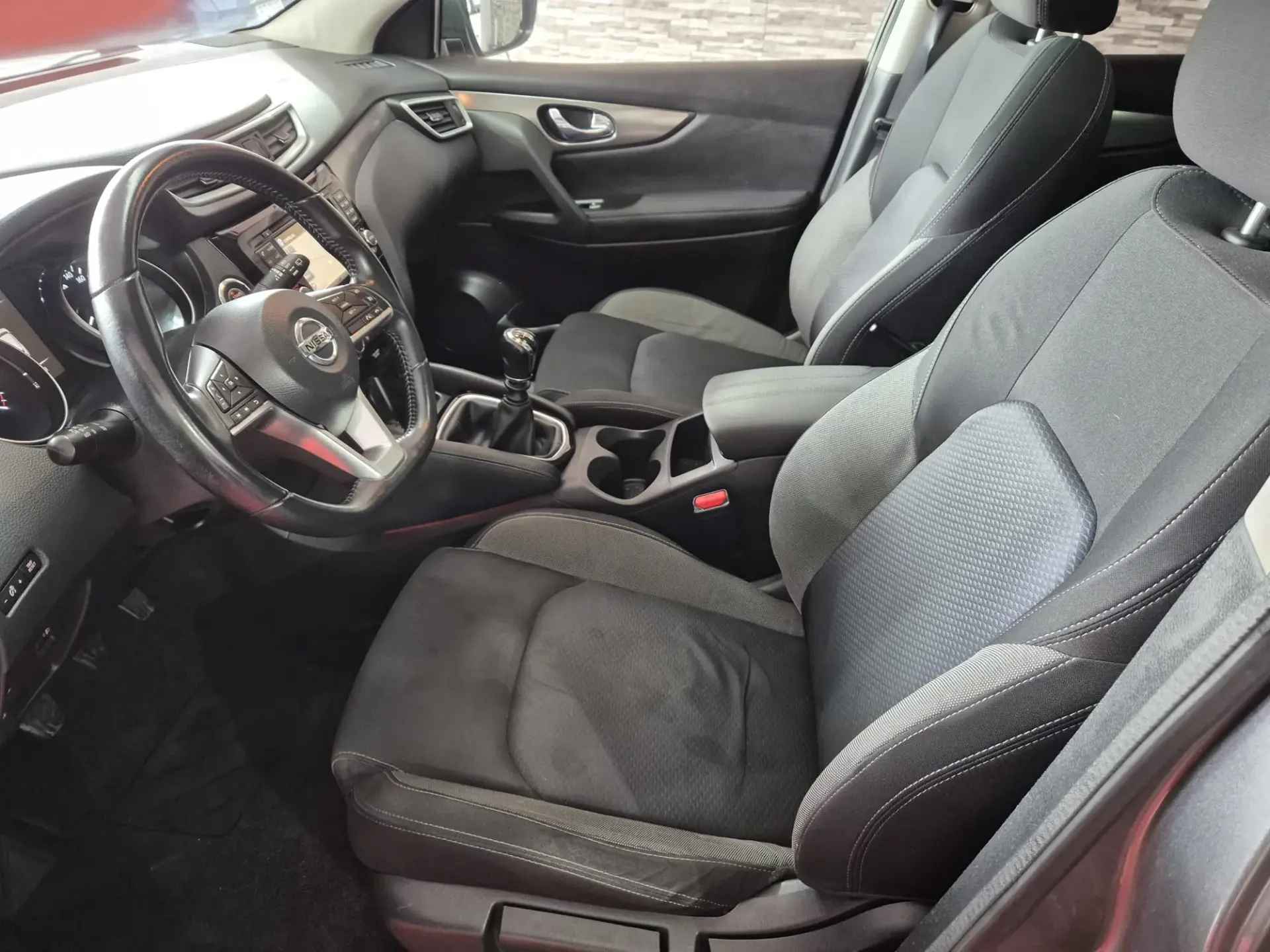 Nissan Qashqai 1.2 DIG-T Tekna Premium 8