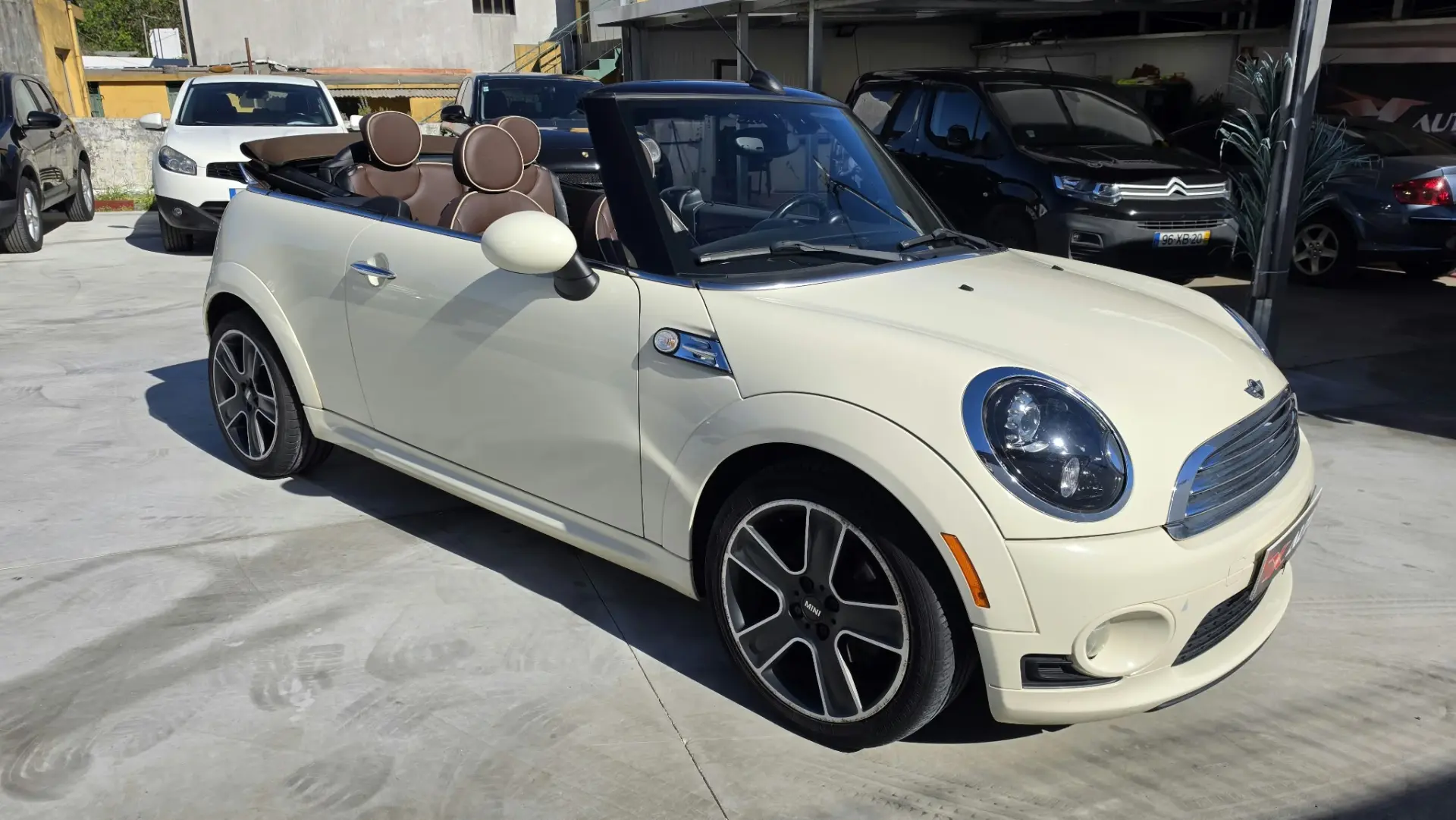 MINI Cabrio Cooper D 2