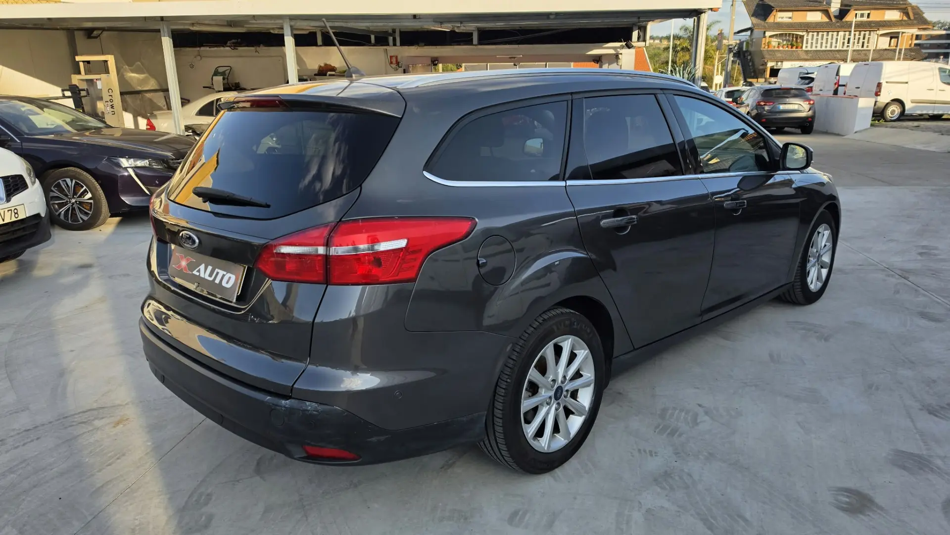 Ford Focus SW 1.5 TDCi EcoBlue Business 4