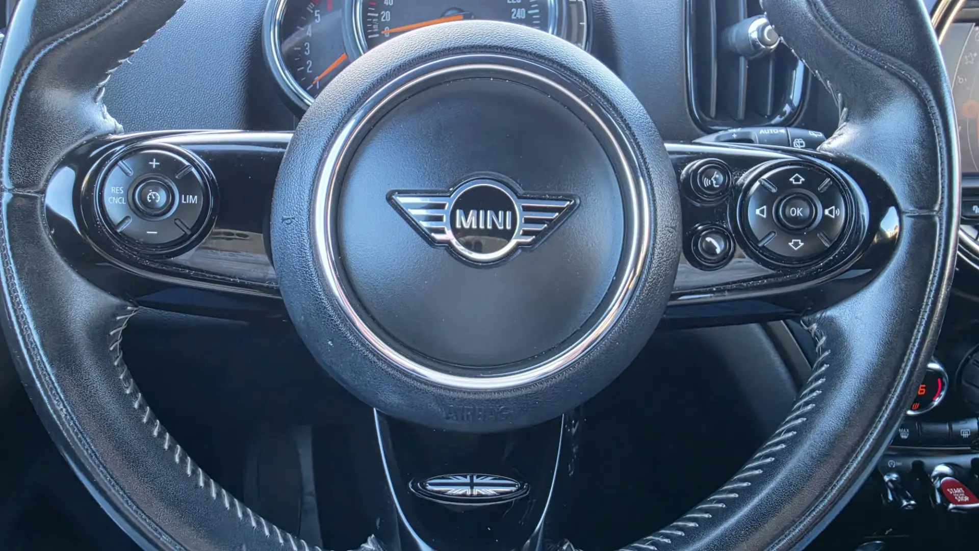 MINI Countryman One D Sport Edition Auto 14