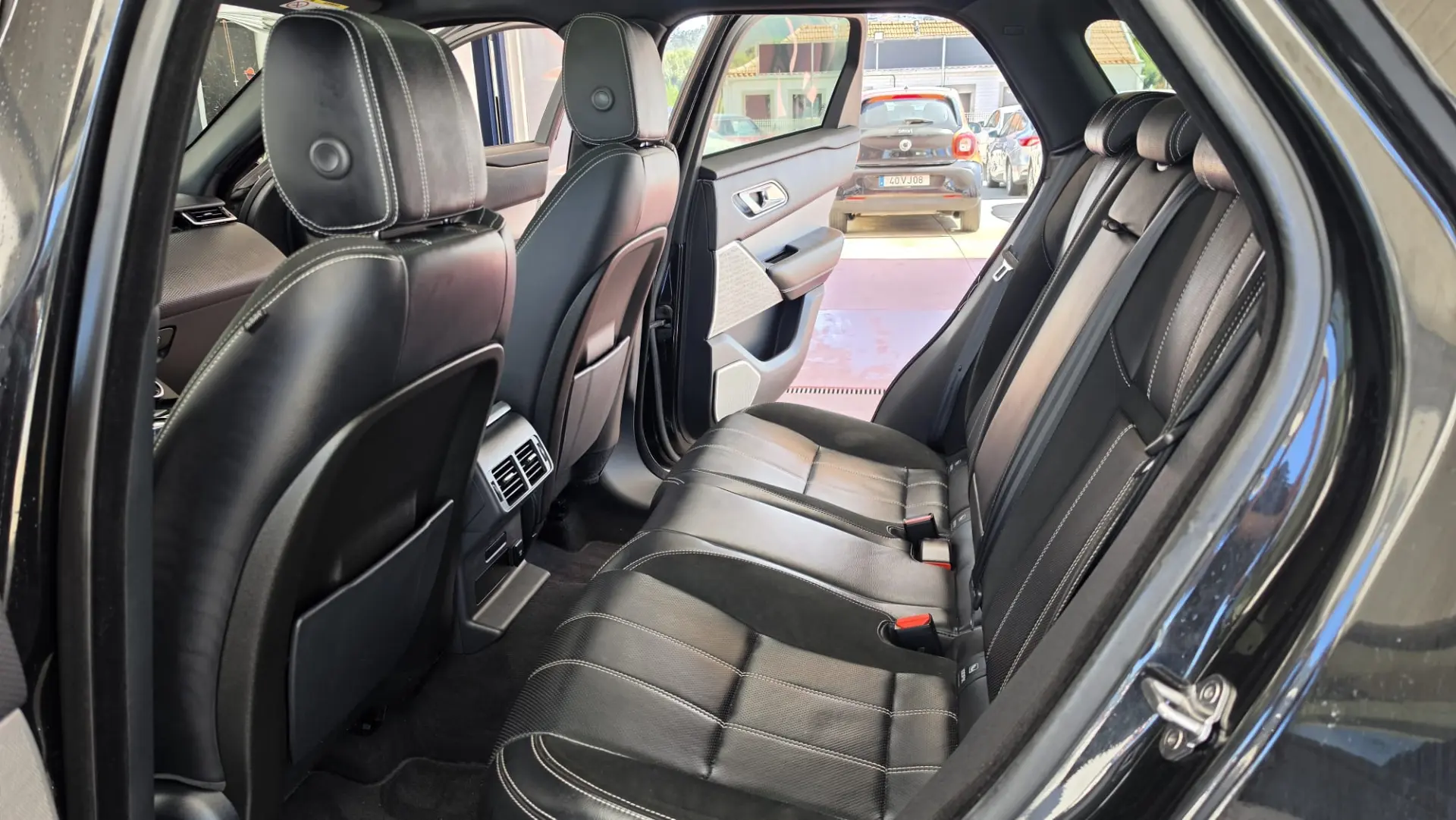 Land Rover Range Rover Velar 2.0 D R-Dynamic SE 21