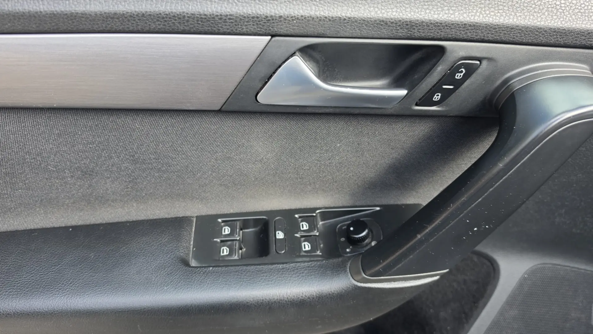 Volkswagen Passat Variant 1.6 TDI BlueMotion 16
