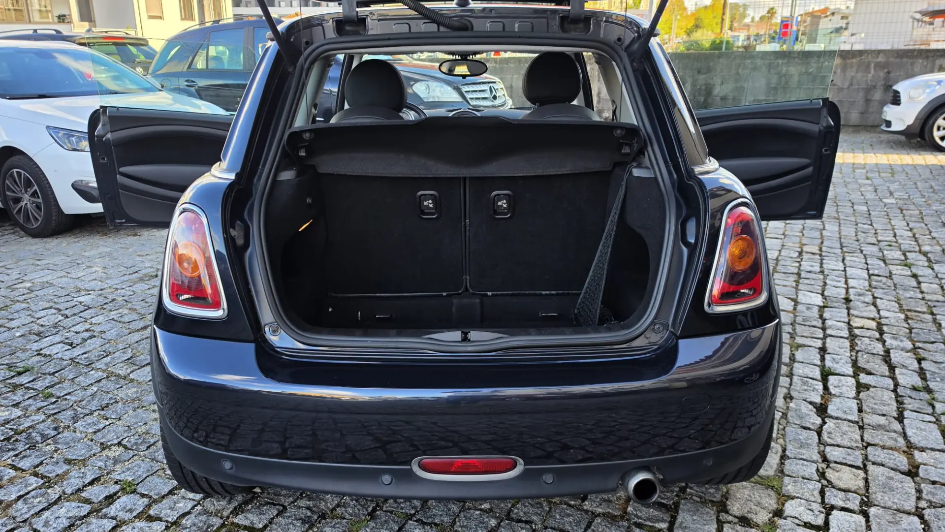 MINI 3 Portas Cooper D 15