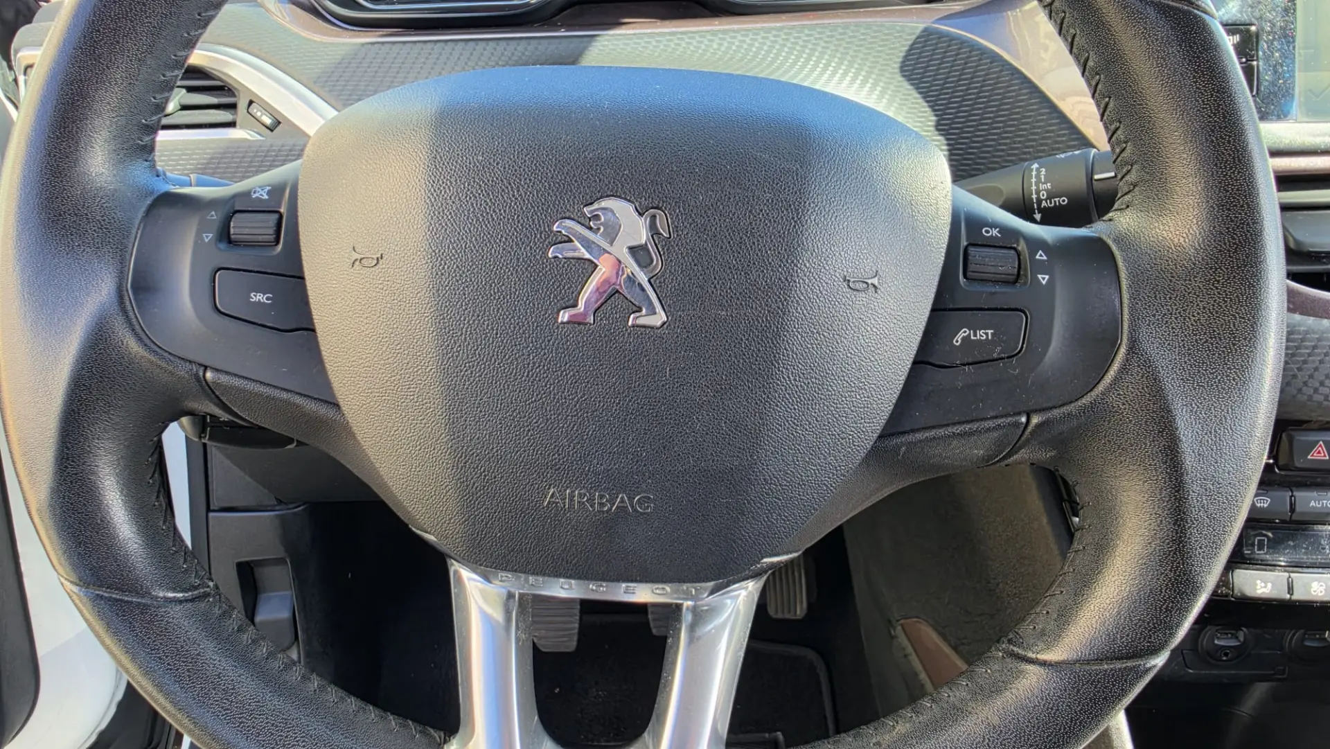 Peugeot 2008 1.6 e-HDi Allure 18