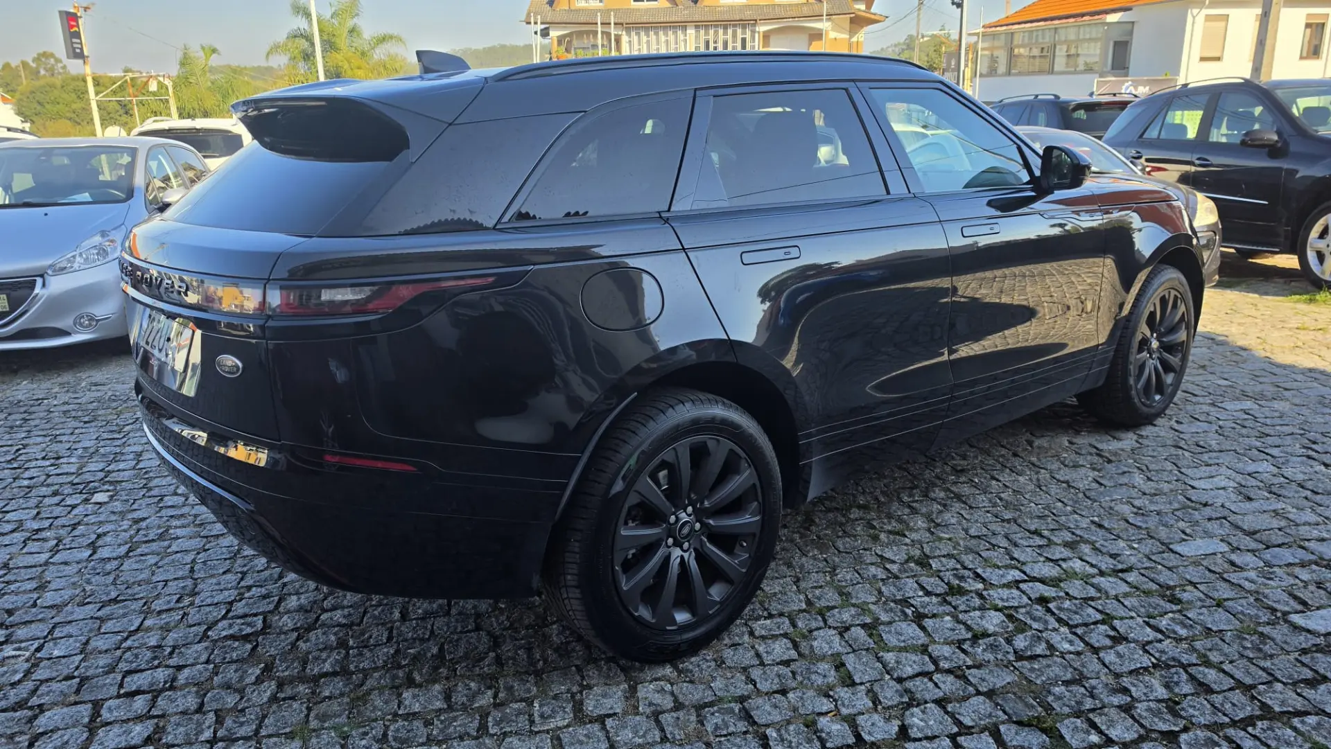 Land Rover Range Rover Velar 2.0 D R-Dynamic SE 6
