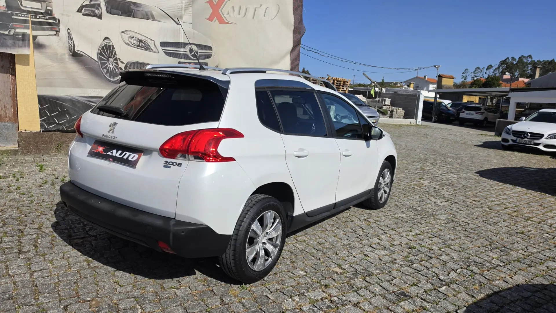 Peugeot 2008 1.6 e-HDi Allure 4