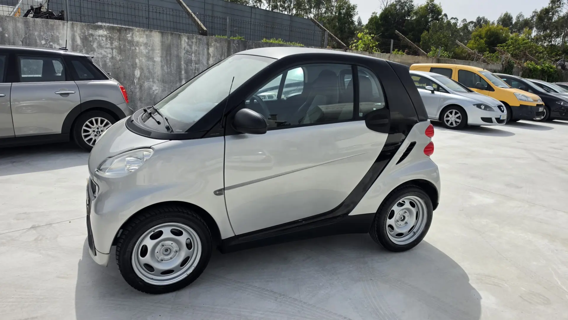Smart ForTwo Coupé 1.0 mhd Pure 61 1