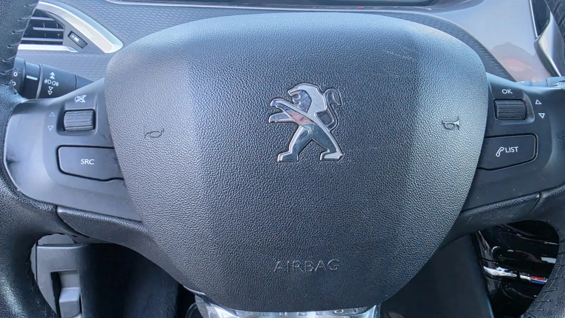 Peugeot 2008 1.6 e-HDi Allure 12