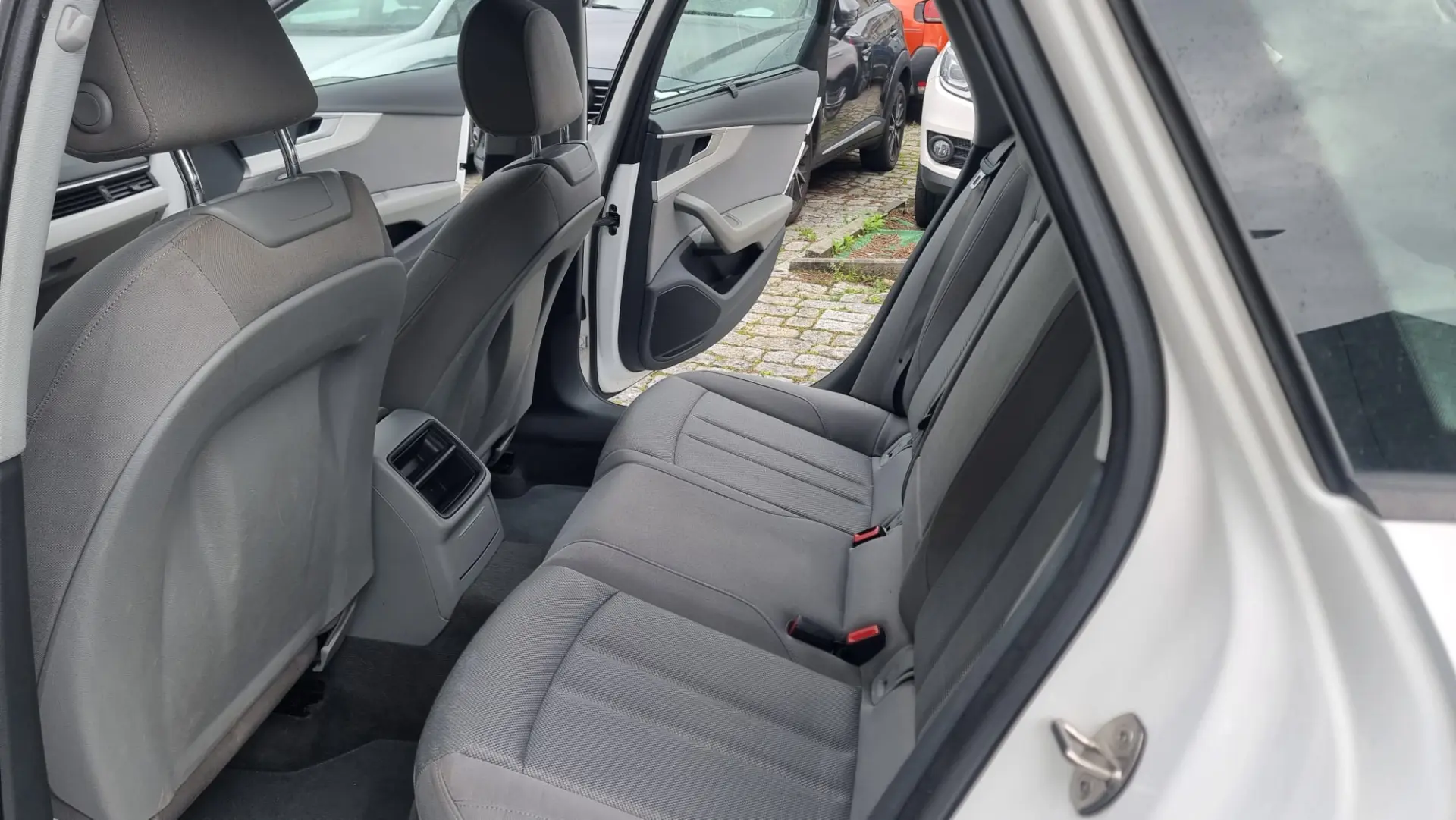 Audi A4 Avant 8