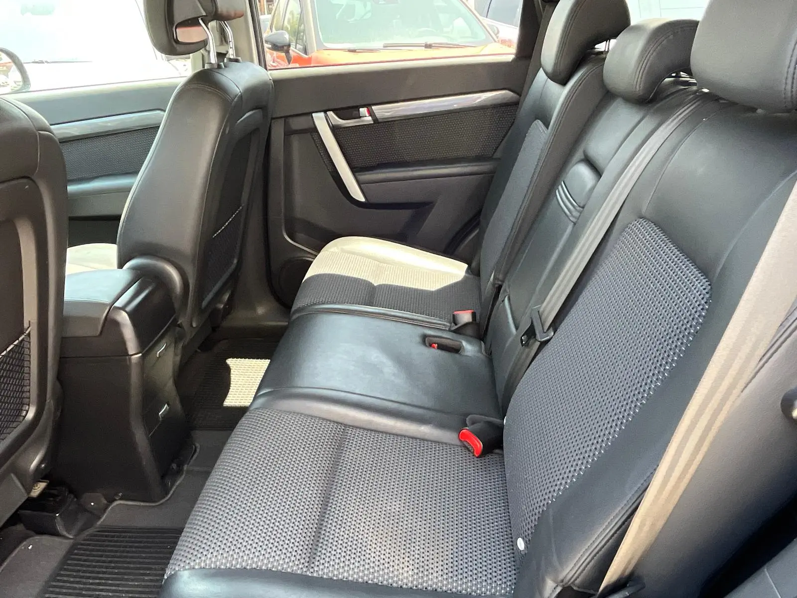 Chevrolet Captiva 2.0 VCDi LT 7L 11
