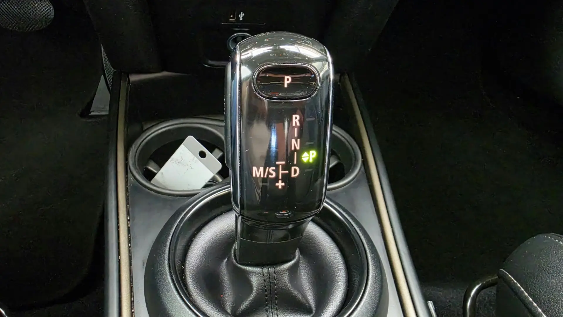 MINI Countryman One D Sport Edition Auto 19