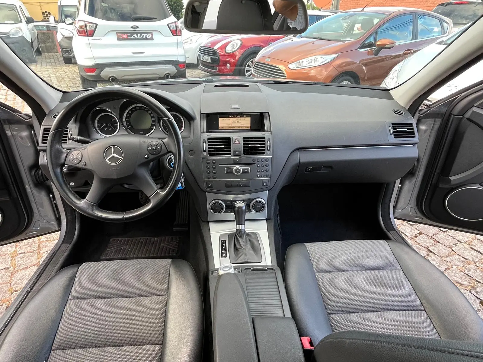 Mercedes-Benz C 200 15