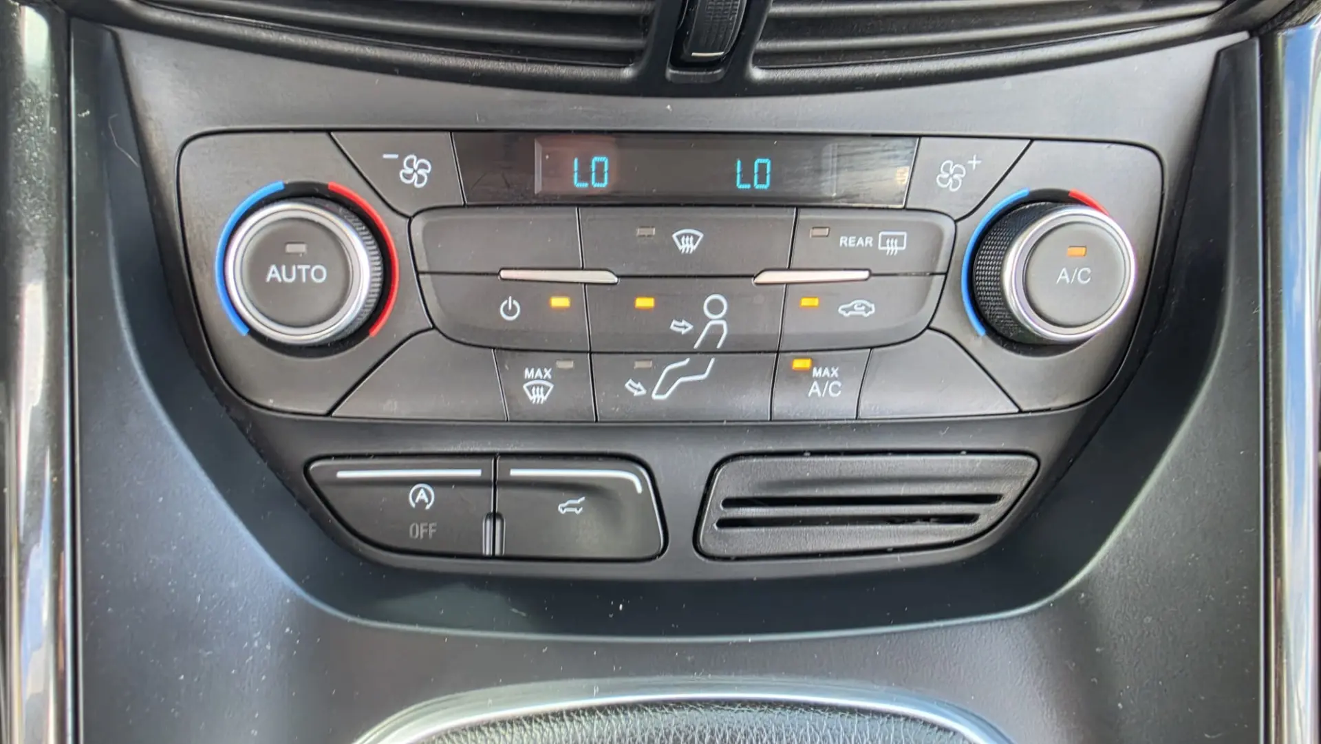 Ford Kuga 1.5 TDCi EcoBlue Titanium 13