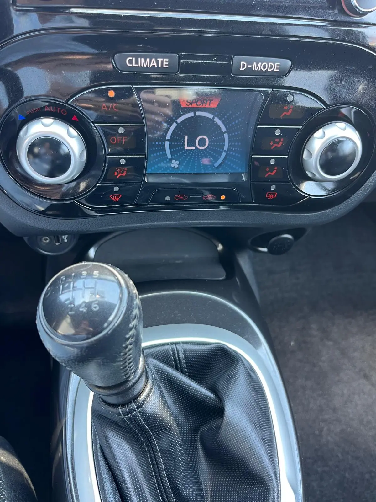 Nissan Juke 1.5 dCi Acenta N+C 6