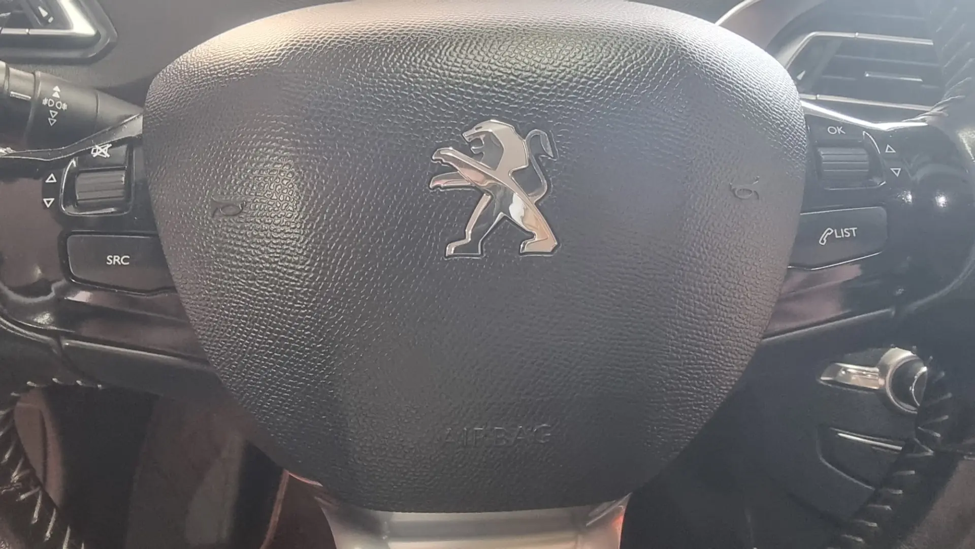 Peugeot 308 SW 1.6 BlueHDi Allure 9