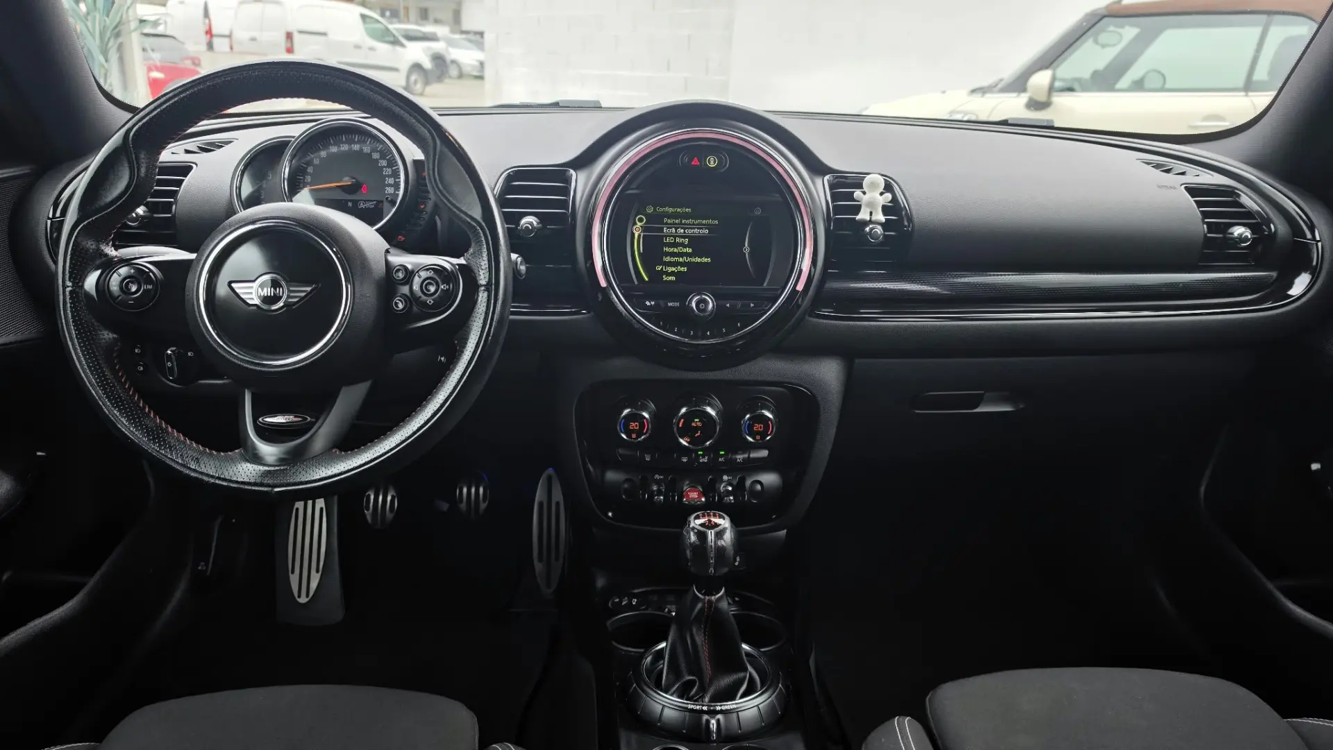 MINI Countryman One D Sport Edition 6