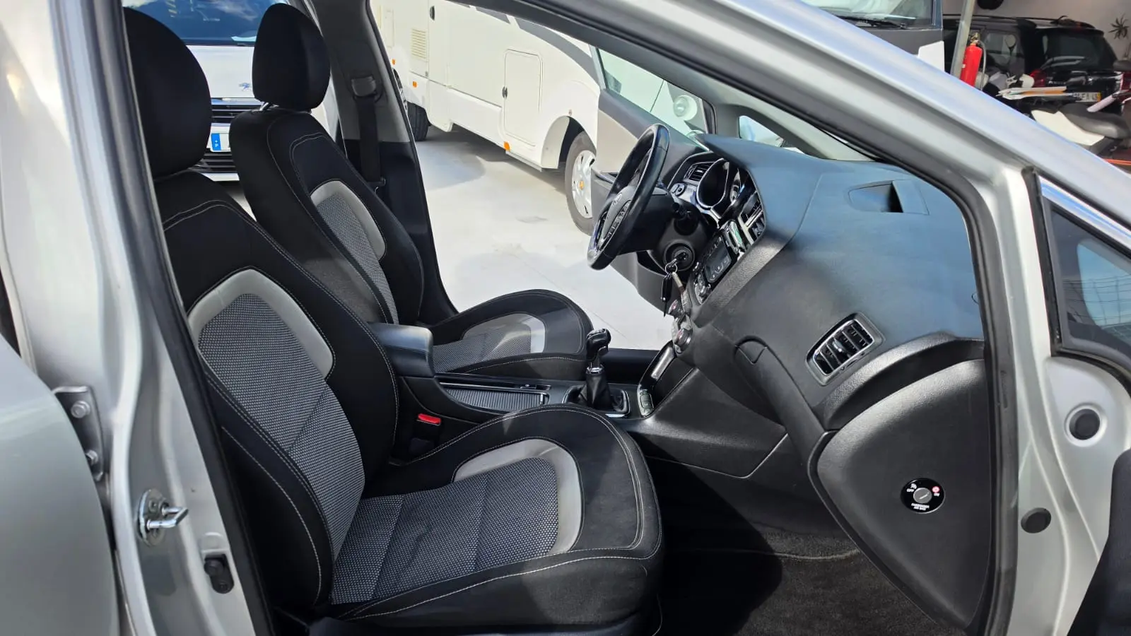 Kia Ceed SW 1.6 CRDi Prime 13