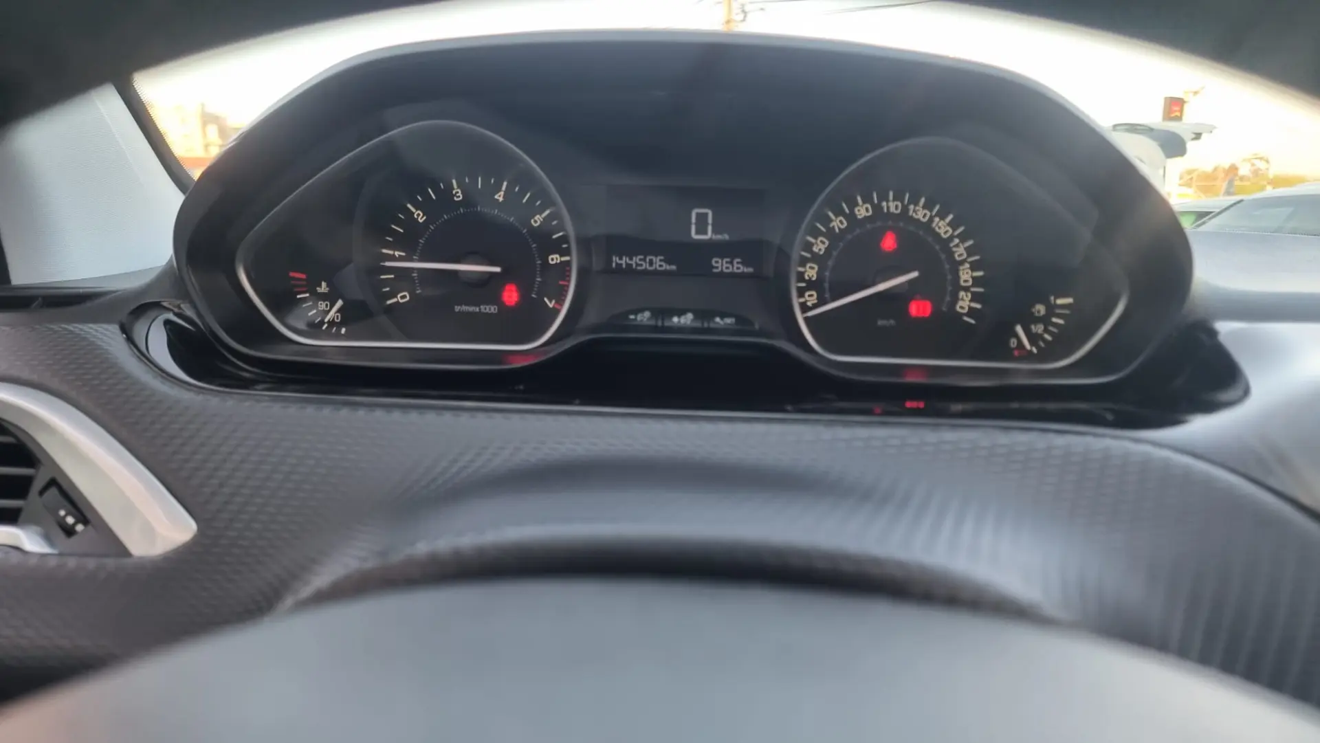 Peugeot 2008 1.2 PureTech Style 7