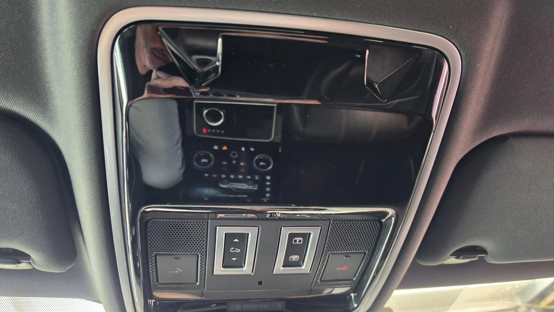 Land Rover Range Rover Velar 2.0 D R-Dynamic SE 30