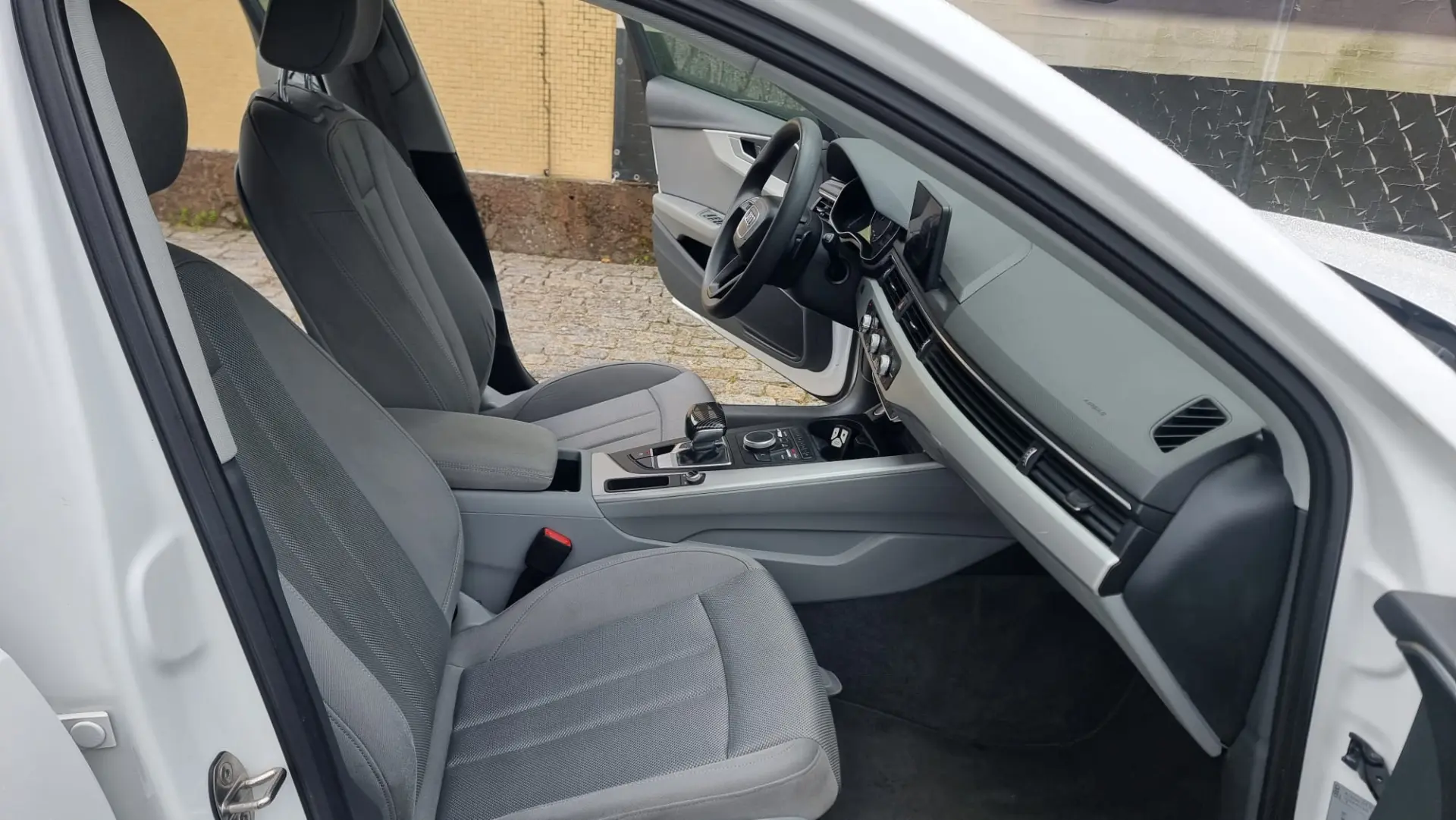 Audi A4 Avant 6