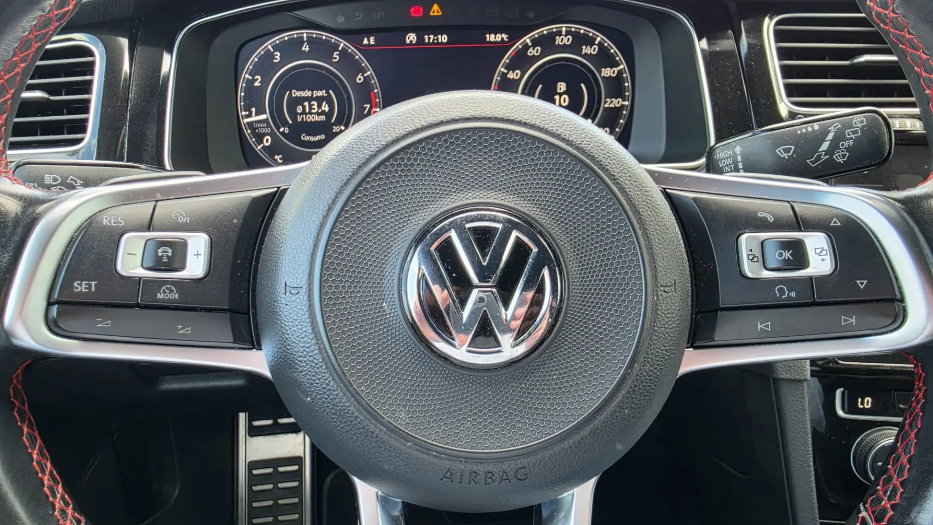 Volkswagen Golf 2.0 TSi GTi DSG Performance 14