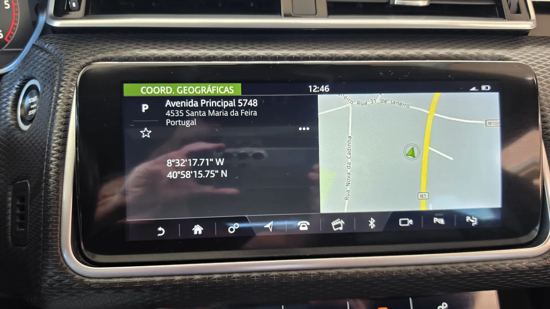 Land Rover Range Rover Velar 2.0 D R-Dynamic SE 15