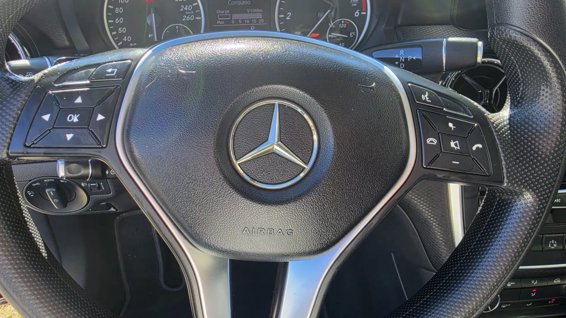 Mercedes-Benz A 180 CDi BlueEfficiency Aut. 11