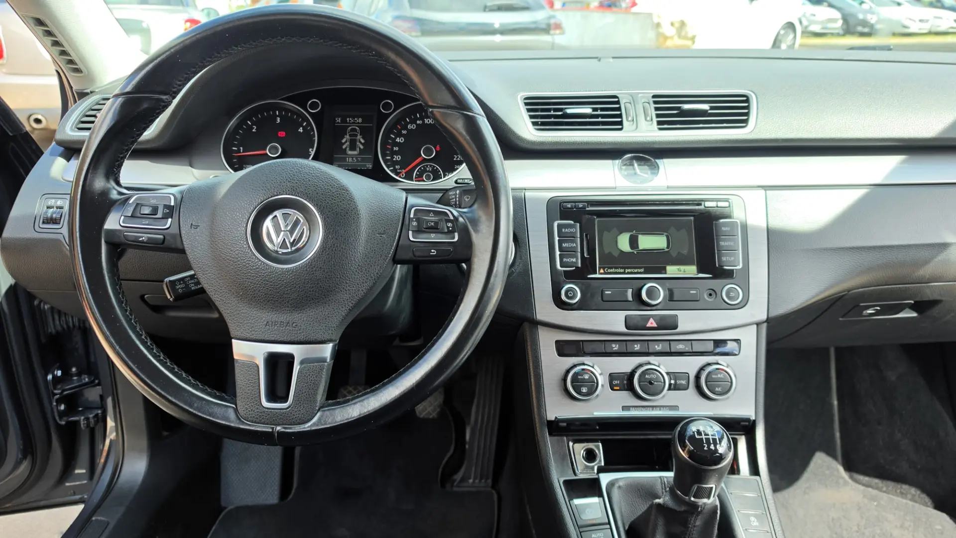 Volkswagen Passat Variant 1.6 TDI BlueMotion 7